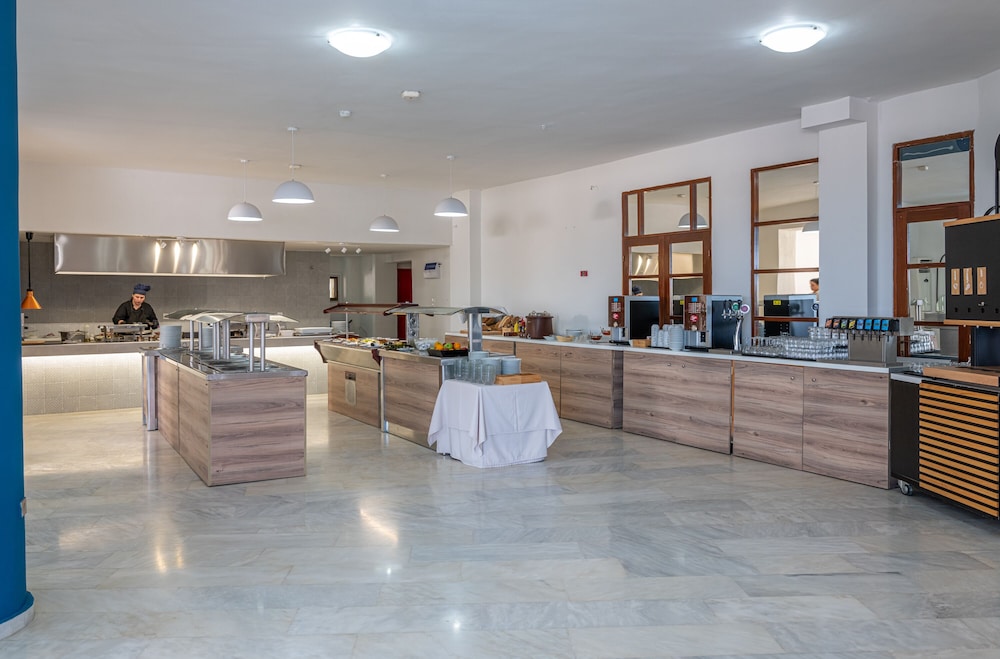 Azul Eco Hotel — Restaurant & bars in Rethymnon