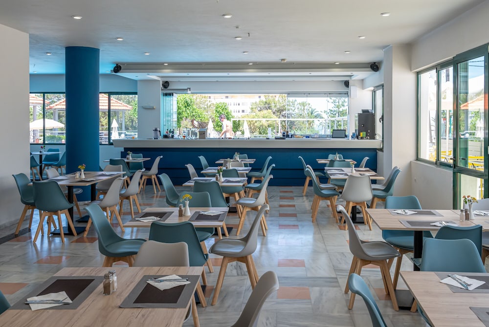 Azul Eco Hotel — Restaurant & bars in Rethymnon