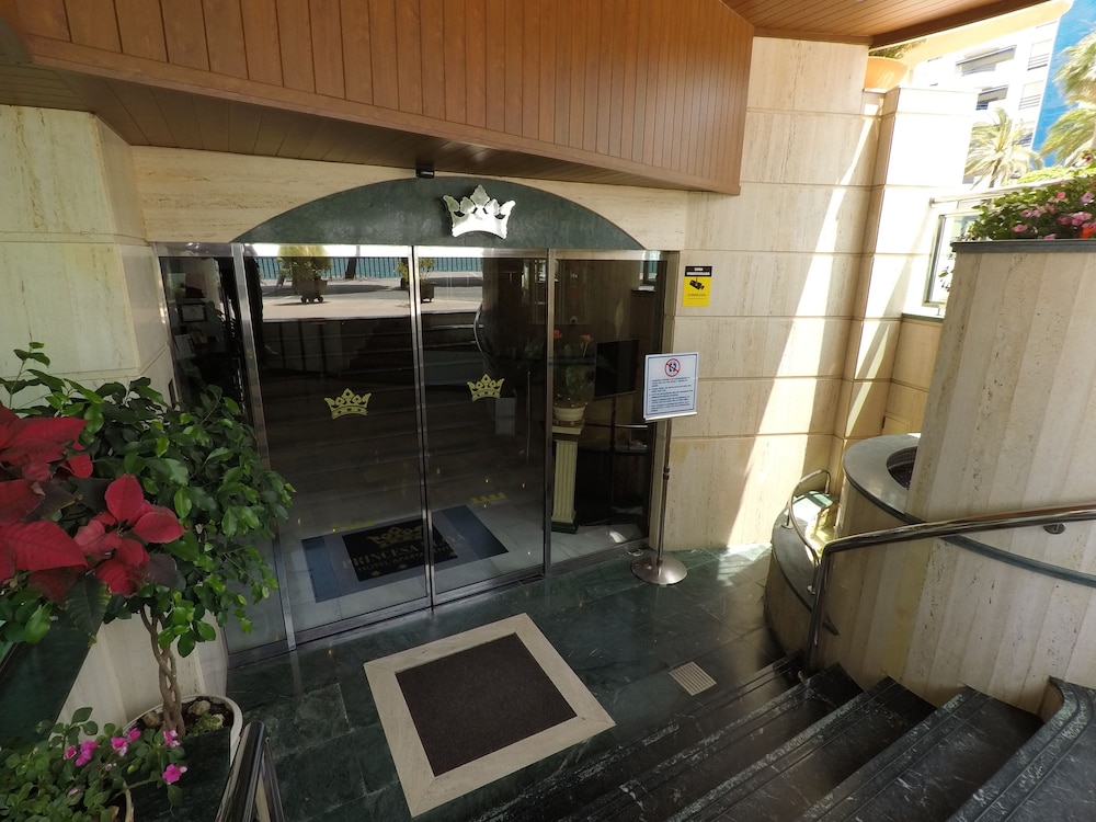 Ona Princesa Playa — Hotel building in Marbella, Andalusia