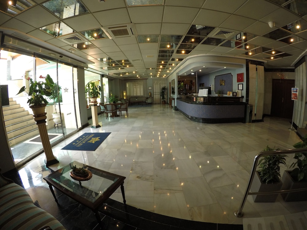 Ona Princesa Playa — Hotel building in Marbella, Andalusia