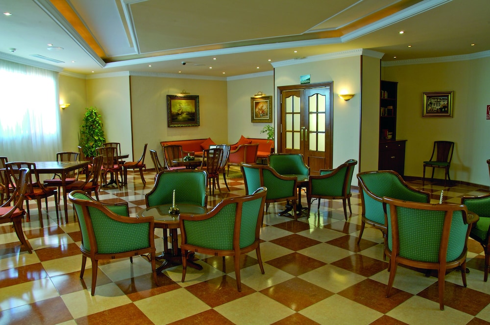 Ona Princesa Playa — Restaurant & bars in Marbella, Andalusia
