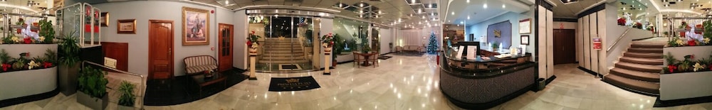 Ona Princesa Playa — Hotel building in Marbella, Andalusia