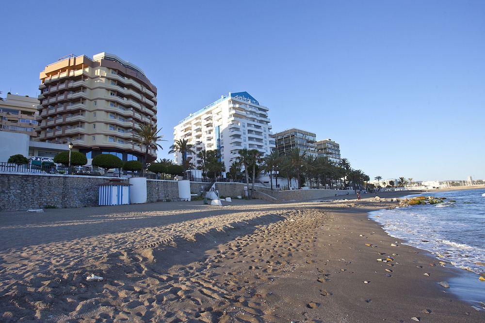 Ona Princesa Playa — Hotel building in Marbella, Andalusia