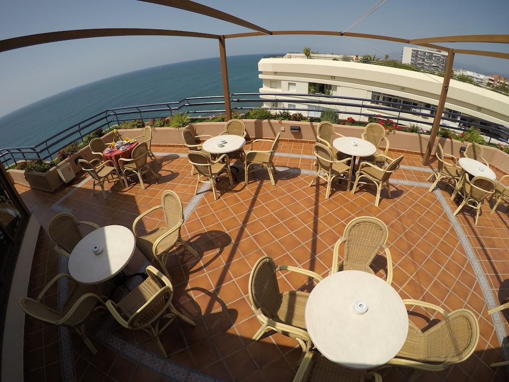 Ona Princesa Playa — Restaurant & bars in Marbella, Andalusia