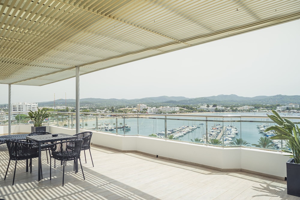 Sa Clau by Mambo — Attractions in the area in San Antonio, Balearic Islands