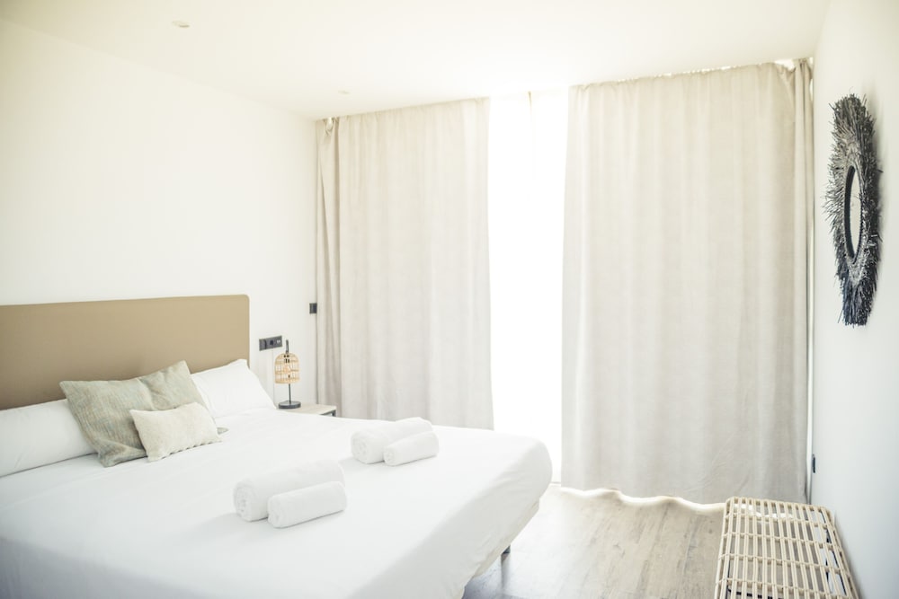 Sa Clau by Mambo — Hotel rooms in San Antonio, Balearic Islands