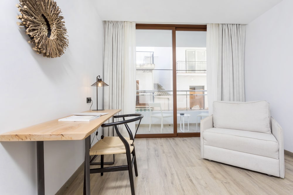 Sa Clau by Mambo — Hotel rooms in San Antonio, Balearic Islands
