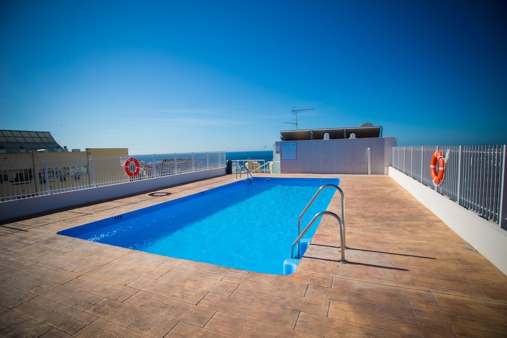 Ona Marbella Inn — Swimming pool in Marbella, Andalusia
