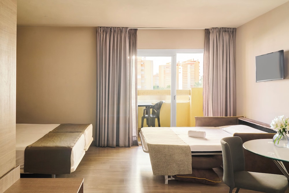 Ona Marbella Inn — Hotel rooms in Marbella, Andalusia