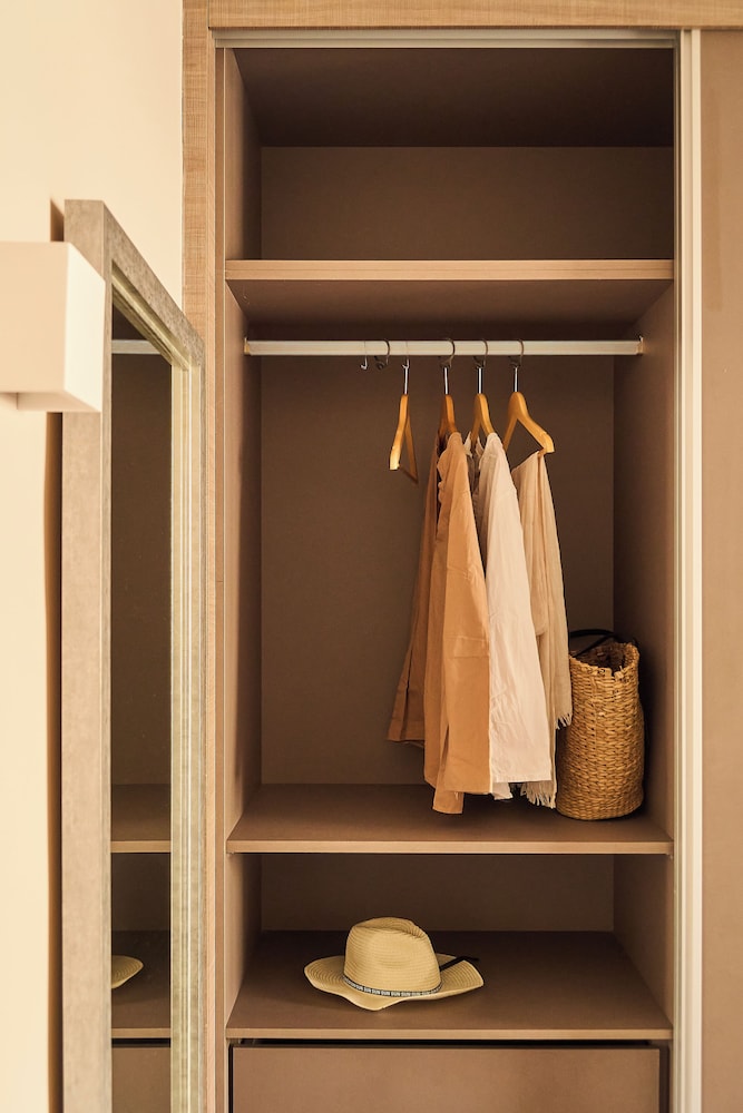 Ona Marbella Inn — Hotel rooms in Marbella, Andalusia