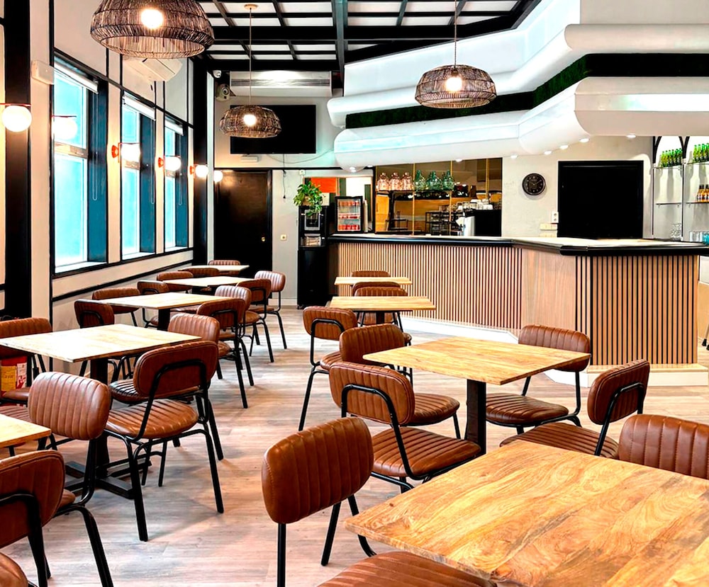 Ona Marbella Inn — Restaurant & bars in Marbella, Andalusia