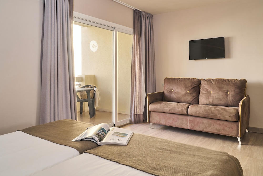 Ona Marbella Inn — Hotel rooms in Marbella, Andalusia