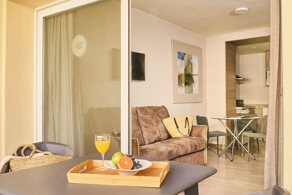 Ona Marbella Inn — Hotel rooms in Marbella, Andalusia