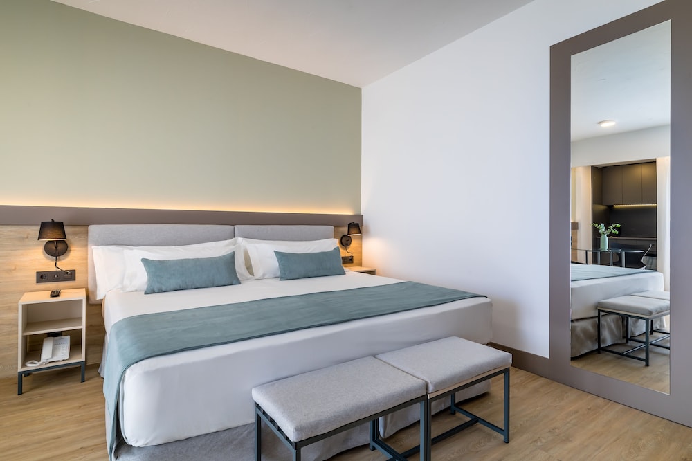 Occidental Puerto Banus — Hotel rooms in Marbella, Andalusia