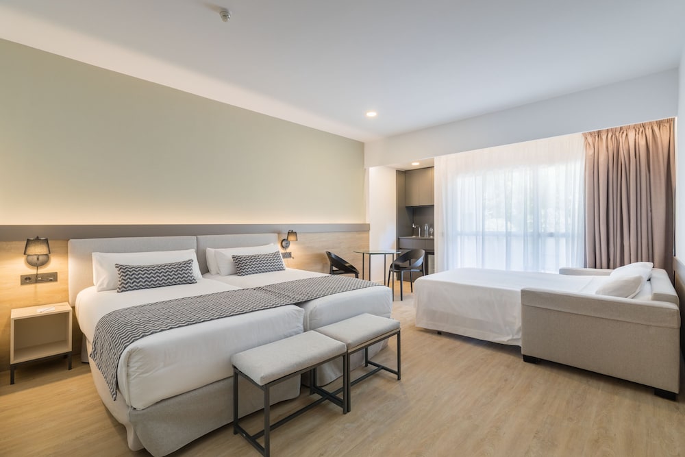 Occidental Puerto Banus — Hotel rooms in Marbella, Andalusia