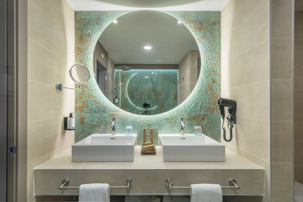 Occidental Puerto Banus — Hotel rooms in Marbella, Andalusia