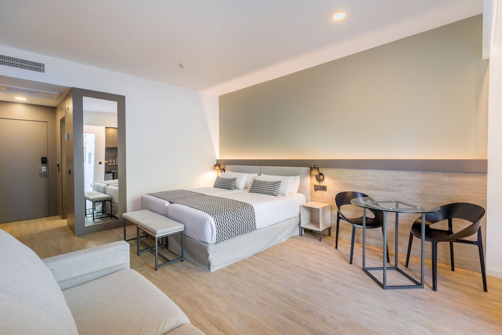 Occidental Puerto Banus — Hotel rooms in Marbella, Andalusia