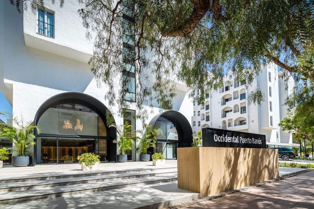Occidental Puerto Banus — Hotel building in Marbella, Andalusia