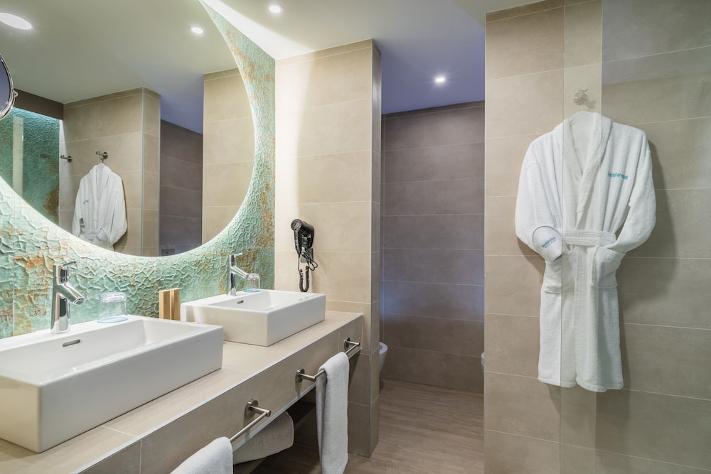Occidental Puerto Banus — Hotel rooms in Marbella, Andalusia