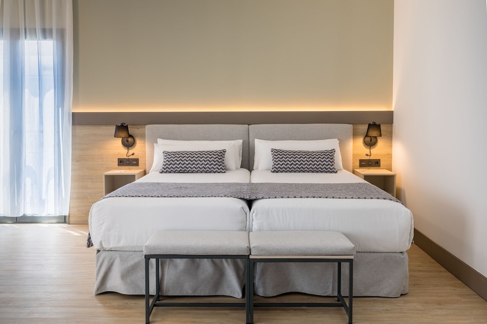 Occidental Puerto Banus — Hotel rooms in Marbella, Andalusia