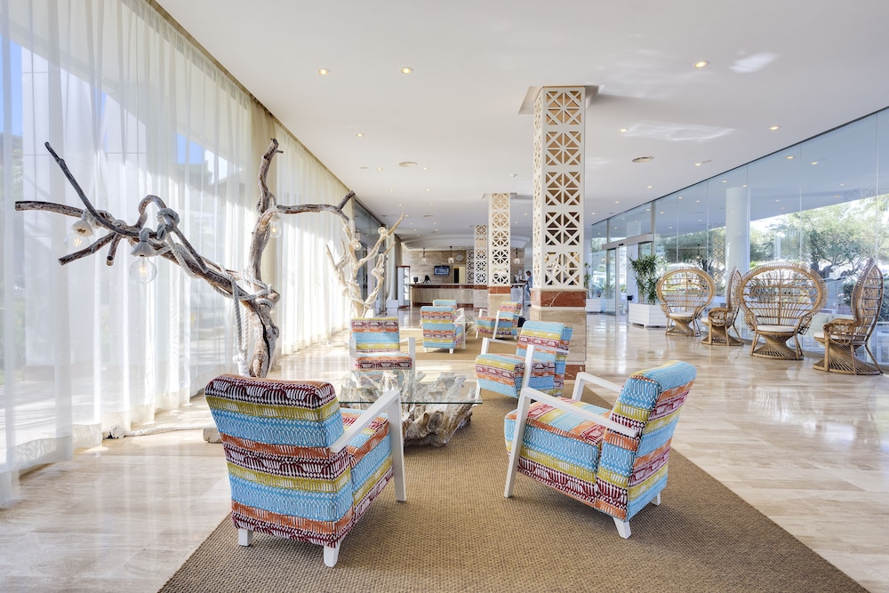 Aparthotel Tropic Garden — Hotel building in Santa Eulalia, Balearic Islands