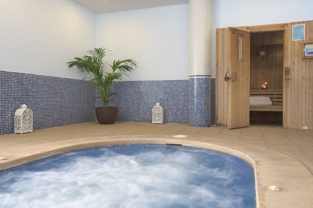 Aparthotel Tropic Garden — Spa in Santa Eulalia, Balearic Islands