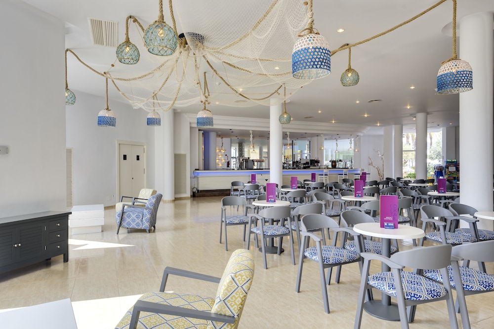 Aparthotel Tropic Garden — Restaurant & bars in Santa Eulalia, Balearic Islands