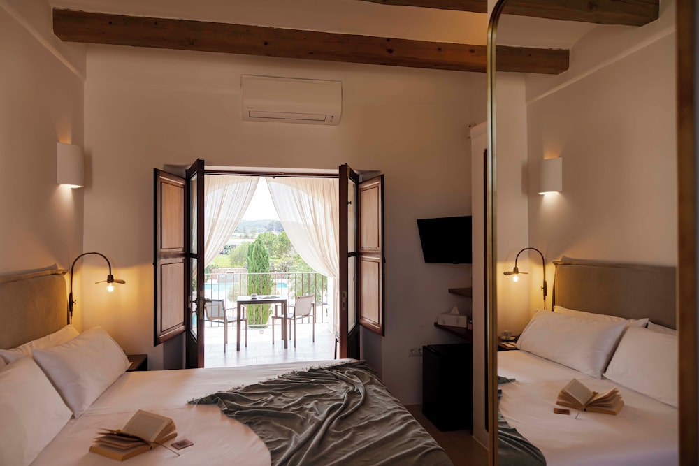 Ca Na Xica - Hotel & Spa — Hotel rooms in Santa Eulalia, Balearic Islands