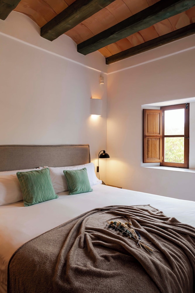 Ca Na Xica - Hotel & Spa — Hotel rooms in Santa Eulalia, Balearic Islands