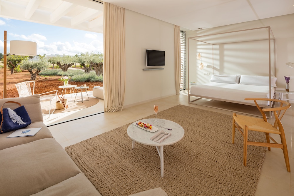 Ca Na Xica - Hotel & Spa — Hotel rooms in Santa Eulalia, Balearic Islands