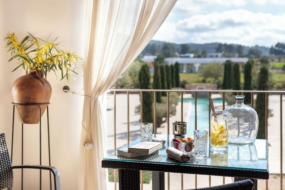 Ca Na Xica - Hotel & Spa — Hotel rooms in Santa Eulalia, Balearic Islands