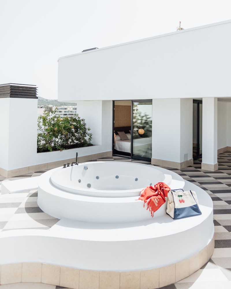 Pacha Hotel — Spa in Ibiza Town, Balearic Islands