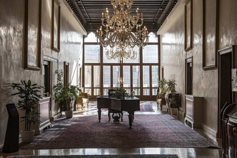 Hotel Nani Mocenigo Palace — Hotel building in Venice, Veneto