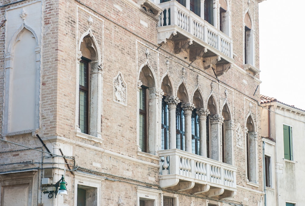 Hotel Nani Mocenigo Palace — Hotel building in Venice, Veneto
