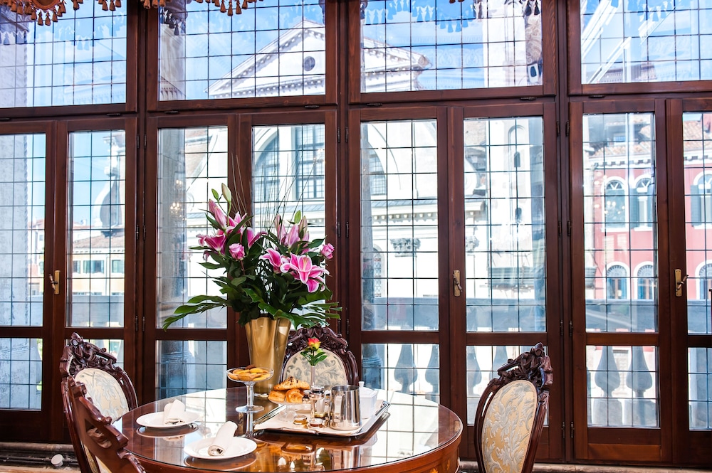 Hotel Nani Mocenigo Palace — Restaurant & bars in Venice, Veneto