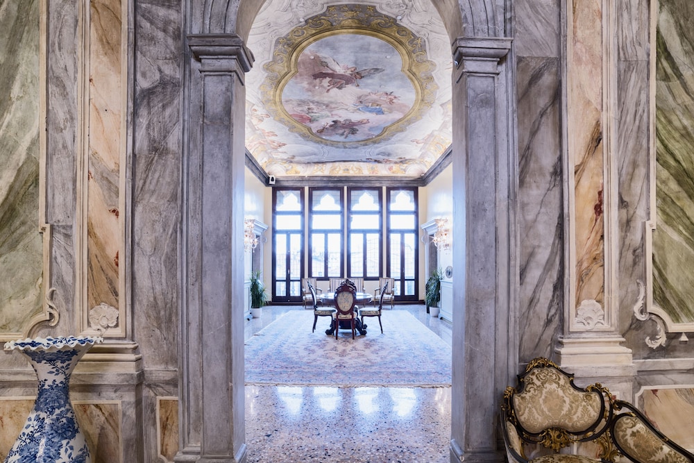 Hotel Nani Mocenigo Palace — Hotel building in Venice, Veneto