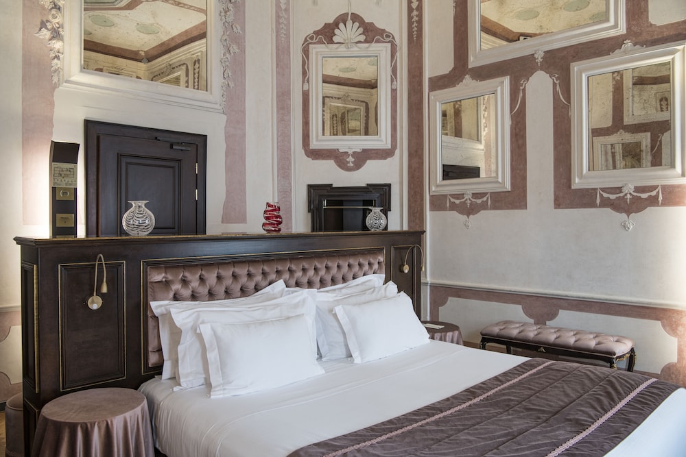Hotel Nani Mocenigo Palace — Hotel rooms in Venice, Veneto