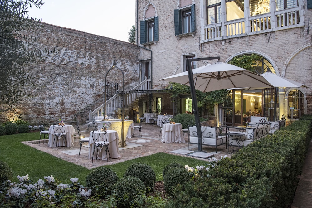 Hotel Nani Mocenigo Palace — Main photo in Venice, Veneto