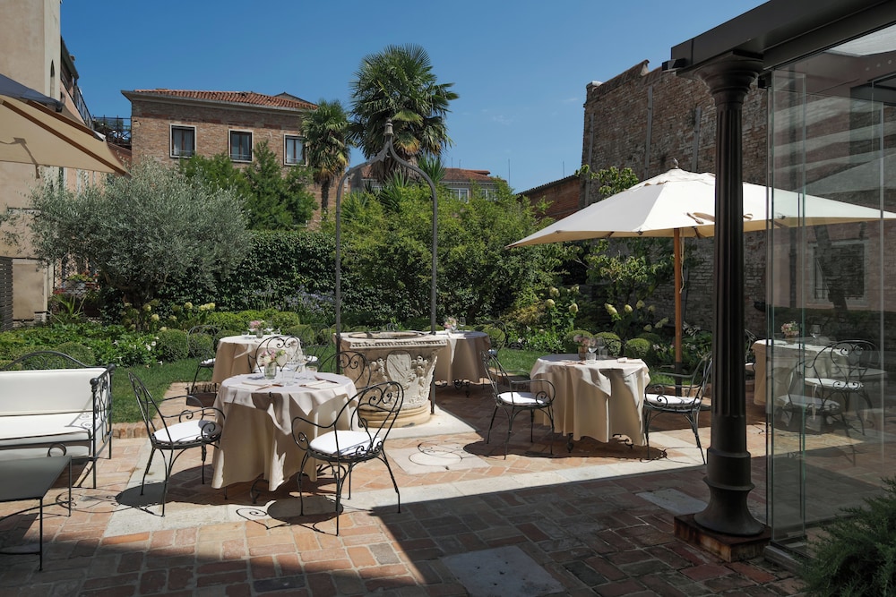 Hotel Nani Mocenigo Palace — Restaurant & bars in Venice, Veneto