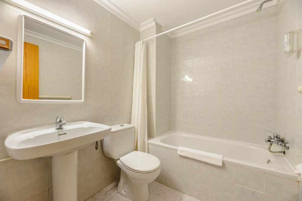 Aparthotel Vibra Lux Mar — Hotel rooms in Ibiza Town, Balearic Islands