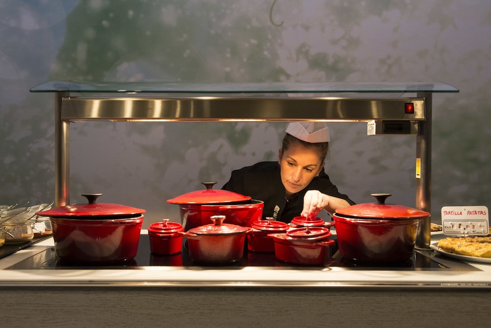 Hotel Num — Restaurant & bars in Salou, Catalonia