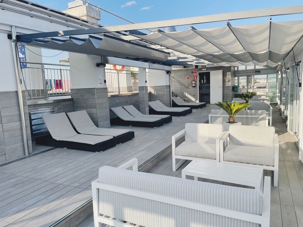 Hotel Num — Sports & recreation in Salou, Catalonia