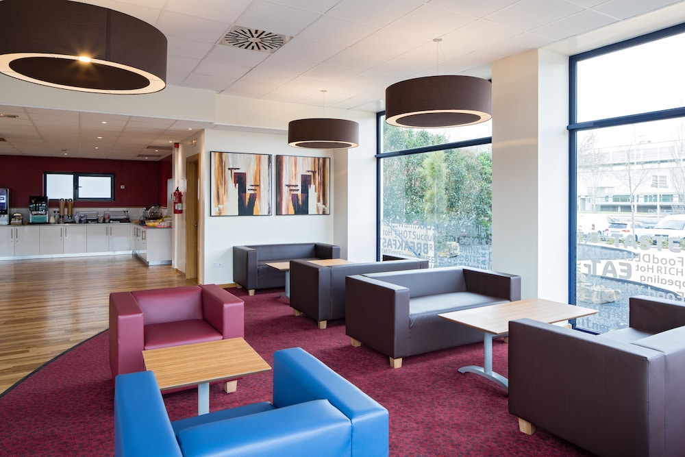 Hotel Travelodge Barcelona Fira — Restaurant & bars in Barcelona, Catalonia