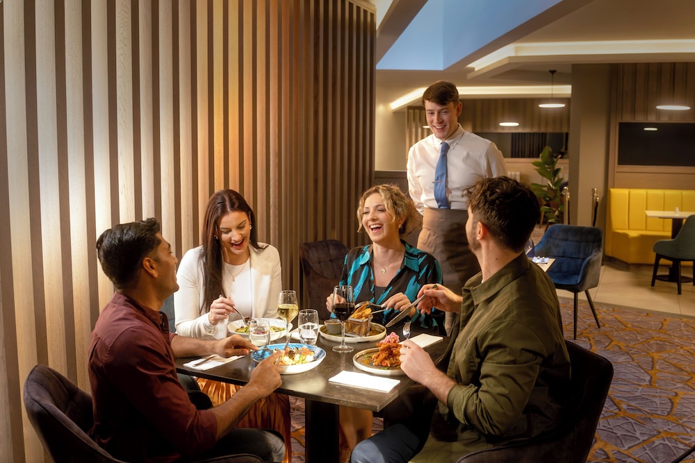Maldron Hotel Pearse Street Dublin City — Restaurant & bars in Dublin, Dublin City