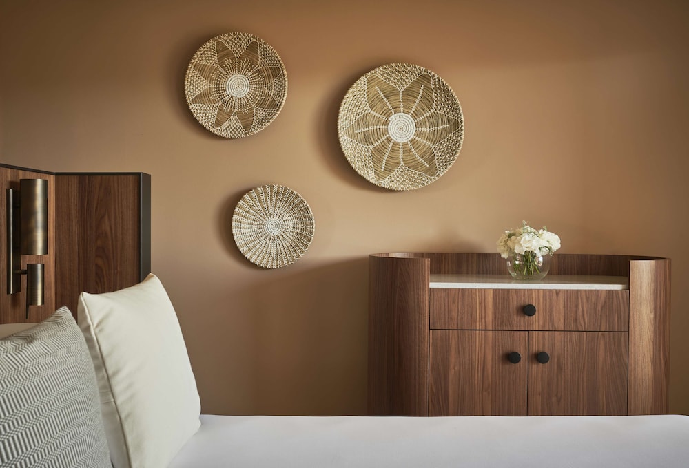 Baia di Chia Resort Sardinia, Curio Collection by Hilton — Hotel rooms in Domus de Maria, Sardinia