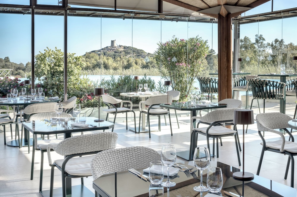 Veridia Resort Sardinia, A Member Of Radisson Individuals — Restaurant & bars in Domus de Maria, Sardinia