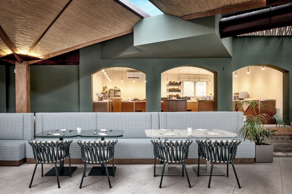 Veridia Resort Sardinia, A Member Of Radisson Individuals — Restaurant & bars in Domus de Maria, Sardinia