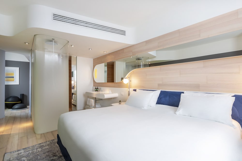 voco Milan - Fiere by IHG — Hotel rooms in Milan, Lombardy