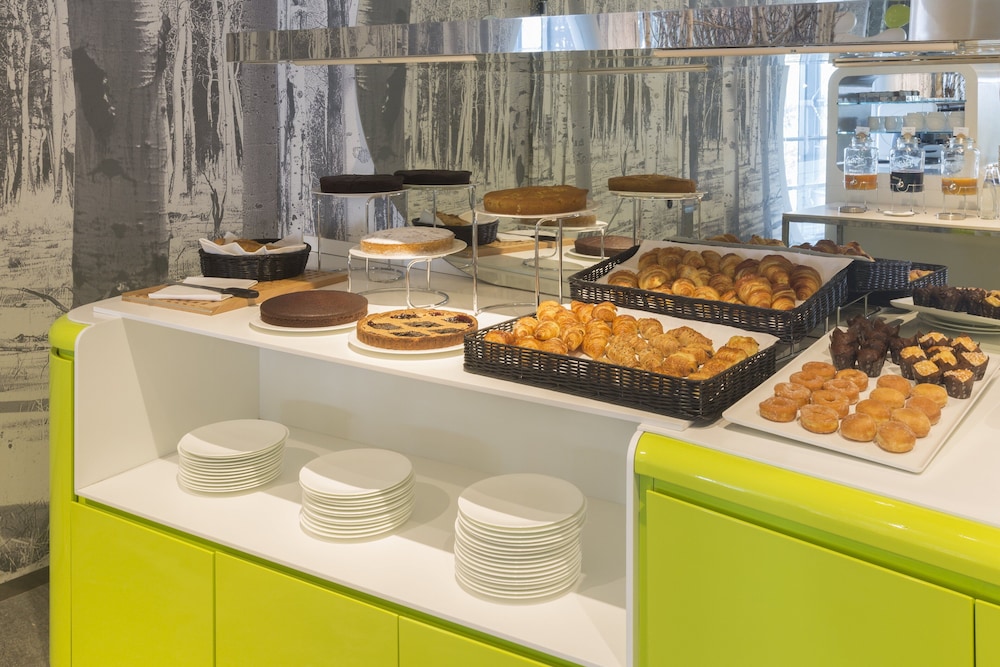 voco Milan - Fiere by IHG — Restaurant & bars in Milan, Lombardy