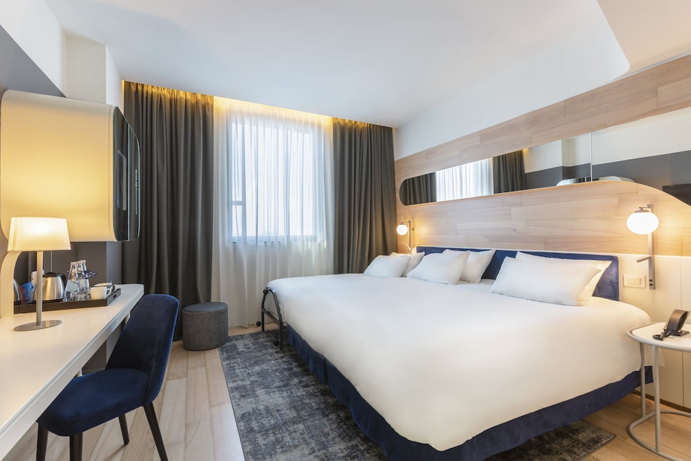 voco Milan - Fiere by IHG — Hotel rooms in Milan, Lombardy
